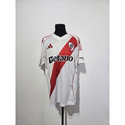 River Plate Titular 2025 Maximiliano Meza parche LPF